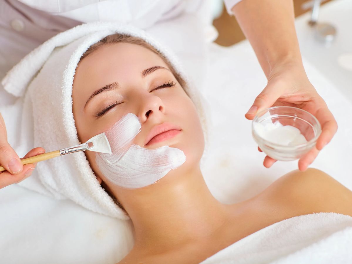 Carbon Peel Laser Skin Clarity Gorakhpur