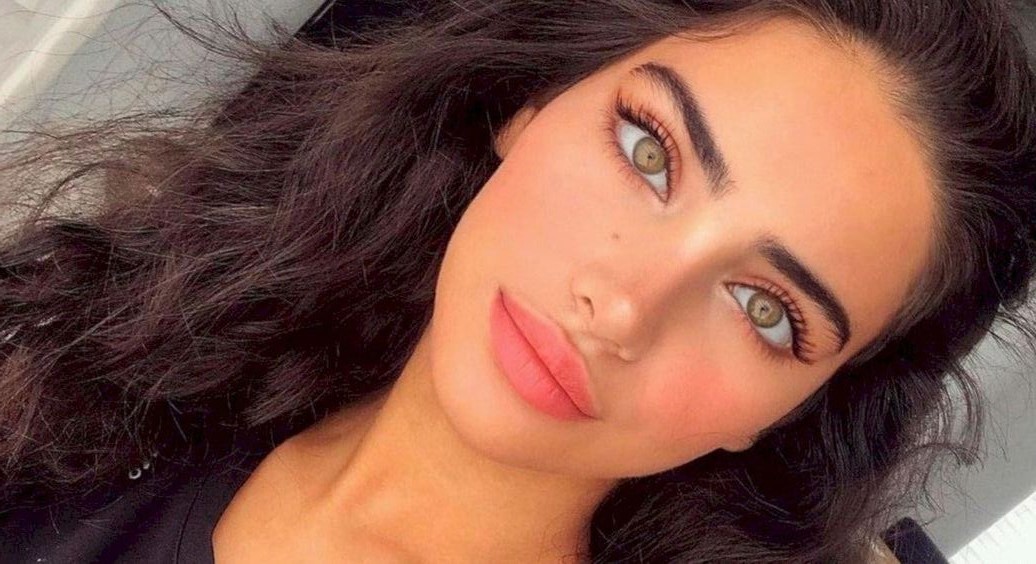 Lower Eye Lid Augmentation