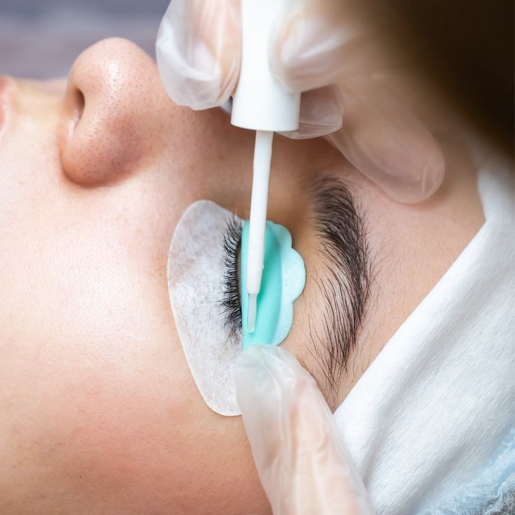 Eyelash Tinting Service at KM Orgatonics