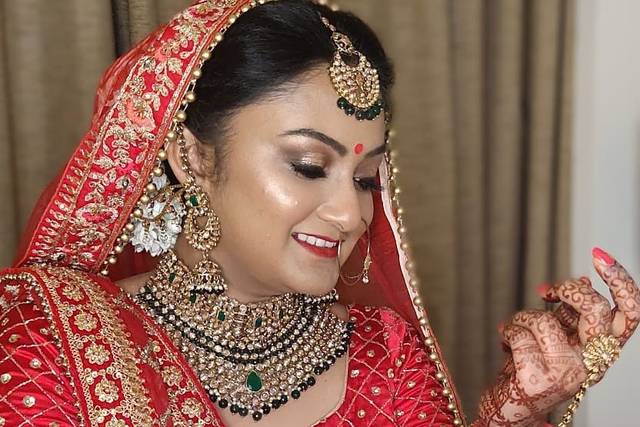 personalized bridal makeup Gorakhpur